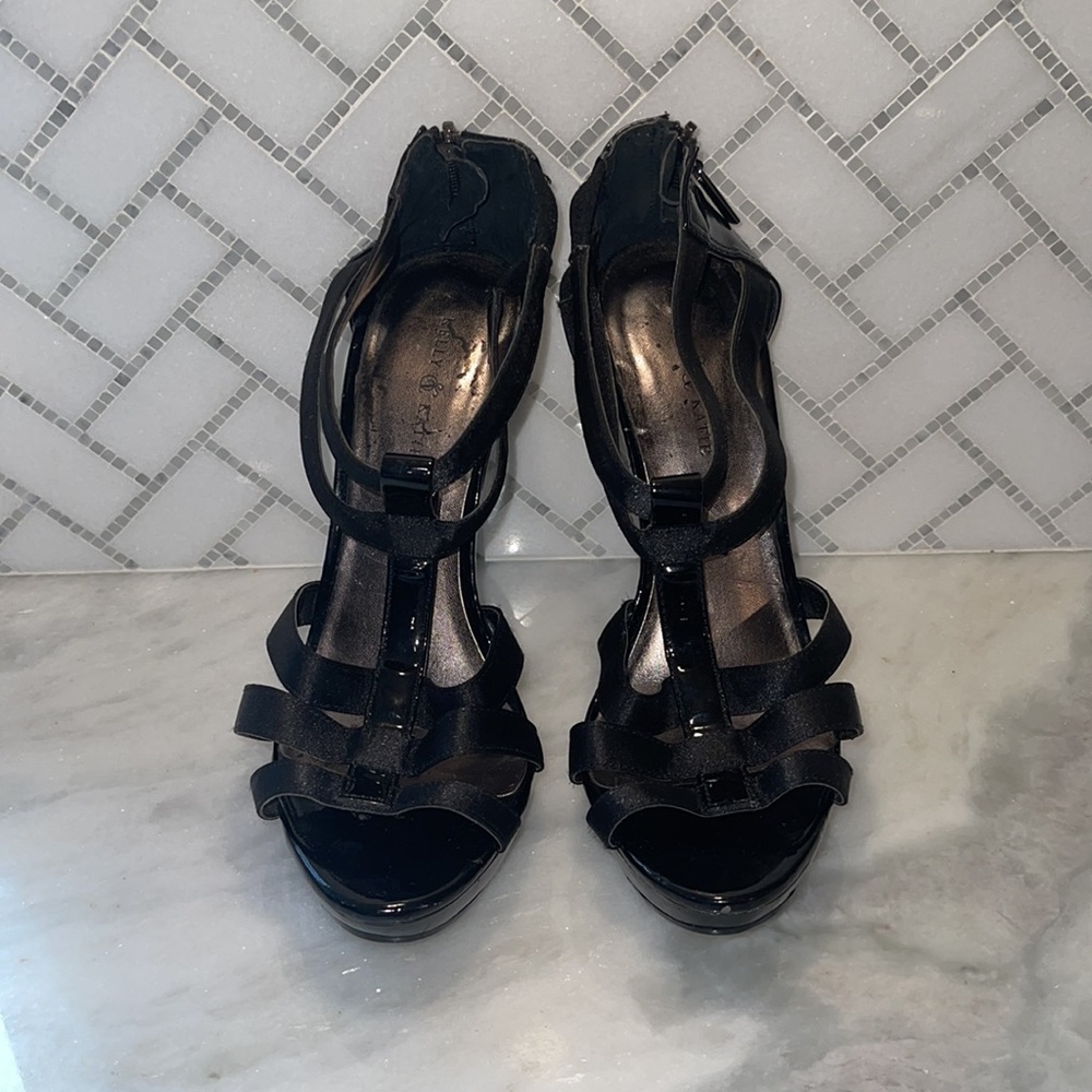 Kelly & Katie, Black, 7 1/2, platform strap heels